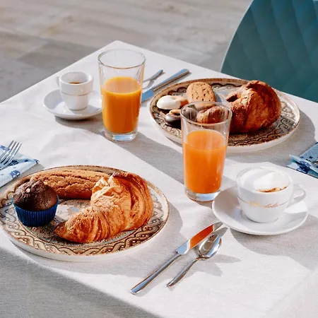 فندق مبيت وإفطار Aeris & Relax 4*